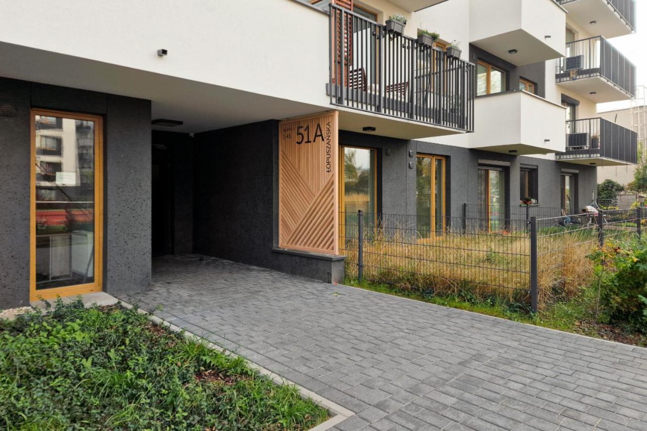 Cozy Lopuszanska By Renters